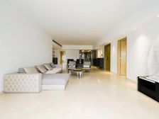 滨江凯旋门 4室2厅4卫 精装修 5200万元