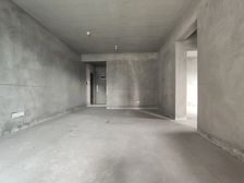 轻轨站出口旁,次新房,清水房,视野开阔,安心卖