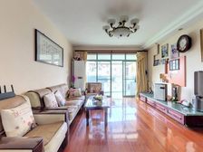 盛大花园 3室2厅 136.08平