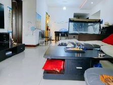 新山村轻轨站上,大渡口步行街上,永辉,移动,电信