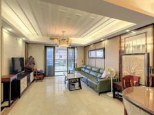 南头镇南向精装四房 满五仅103万