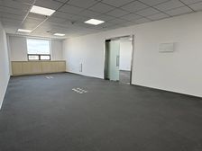 北四环北辰汇园 紧临鸟巢 适合有外宾的企业 贸易咨询类