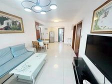 近地铁出行方便 南北通精装三房 电梯高层 近商场