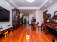 斜土路 飞机户型 商业配套齐全 中间好楼层 精装修