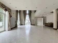 玫瑰园 5室2厅 377.26平