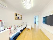 近地铁精装双南户型,中旁心位置不沿街,楼层好诚意卖