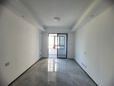 北岸新区.大唐世家.94平.开发商精装3房2卫.好楼层未入住