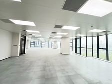 中海广场甲级写字楼 低层1000平 1.2元/平/天