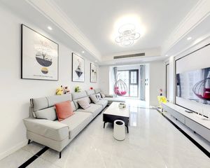 葛洲坝紫郡兰园 3室2厅 南