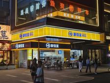 (急售酒店头铺) 拐角新佳宜 急寻房东带价来谈 年13万