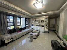 房东 诚意急售 精装修 车位送 电梯中高层边套户型 看房随时