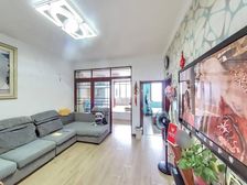 裕龙花园一区-精装修三居室出售,好谈