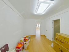 新上笋盘,随时看房,南北通透,采光刺眼