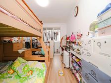 精装修,拎包入住,采光好,位置安静,业主诚心出售