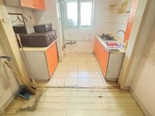 河东三片 前程小学 卫国道一楼两室 带小院 可落集体户可贷