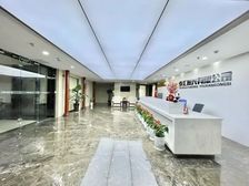 郑州东站旁 办公室招租 面积50至2000平不等 可随时看房