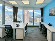 同德昆明广场 一价全包 雷格斯联合办公15人间豪装全配