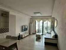 大岭山高端中央生活区 下楼沃尔玛 体育公园 生活便利