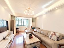 漕宝路地铁口 板式南北通户型 电梯小高层 得房率很高 诚心买