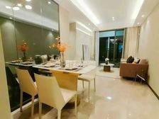 保利阅云台 诚心出售 价格可谈 送家私家电车位 包税 东南向