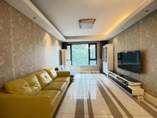 主卧朝南,商业配套齐全,价格诚意,小区观景位置,高绿化率