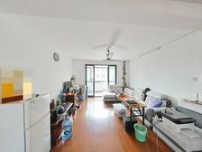 德川新苑 3室2厅1卫 简单装修 400万元