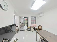 香山新村畅销两房!一梯两户,全明双南户型,位置好不靠马路