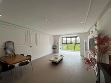 婚房装修大两房,落地大阳台户型好,中间好楼层,靠近地铁