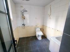 啥情况 凑一下 带花园的精装房