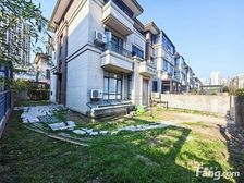 要买就联排边户御江山120平大院子 双车位 带侧院子地下室