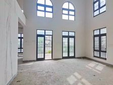 真假 土建100多颗 单层200多平 花园200多 双拼