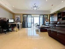 地标位置!三轨交汇!新上保真!重庆母城渝中 重庆中心 三房