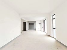 济南院子,带100平左右院子