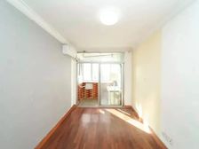 漕溪大楼,紧邻体育馆,楼下地铁1/4号线,双南采光好,随时看