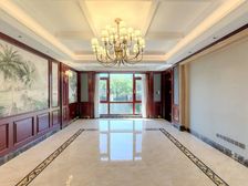 店长推荐:四室三卫个人260万精装+户型好!玫瑰园带两个车位