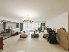 保真,241平大平层,439万,大4居,车位,地下室,急售。