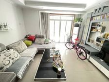 新出南北一楼带院 子 房型正气 总价低 业主诚售 看房方便