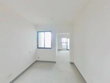 交通便捷 高楼层采光充足 商品住宅 南北通透 临地铁