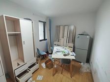 洞泾 中间楼层 交通便捷 满五 临地铁 正规商品房