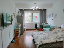 视野开阔、采光好,配套设施齐全,交通便利。