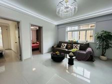 锦绣学校近, 满五 有电梯 出行方便