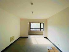 雪山 次新房 电梯房 南向采光好 双卫格局