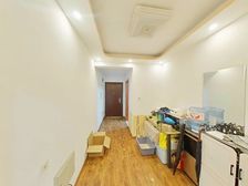 低市场15万,9号12 双轨交通,两梯六户,高层一房