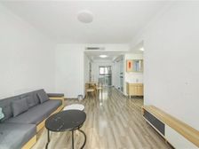 新出佘山地铁口 次新小区 精装全送 附加一产权车位 看房随时