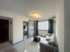 8.8 地铁口新上飞机户型三房 满五税少 诚意出售 随时看