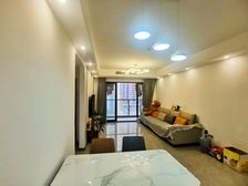 盘龙商圈 财信 精装两房 拎包入住 近轻轨 紧邻万象城