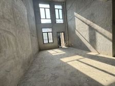 南城边位万科别墅 毛坯五层293平 南向满二 随时看房