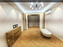 接龙里小区 278万 2室2厅1卫 精装修,阳光充足,治安全