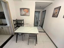 高楼层南北通边套两房,全明户型精装修