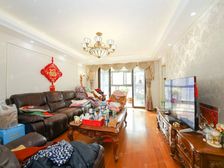 99新上高景观楼层大四房,带车位,看房随时,接受七个月走流成